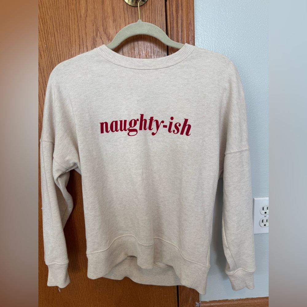 aerie XS cream sweater ‘naughty-ish’ Christmas theme - Picture 3 of 12